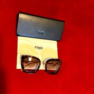 Barely worn Fendi Sunglasses